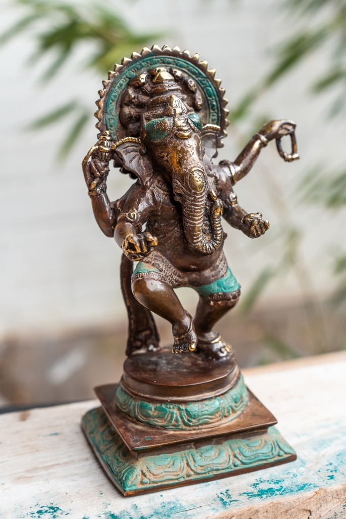 Statue 'Dancing Ganesha' H20cm